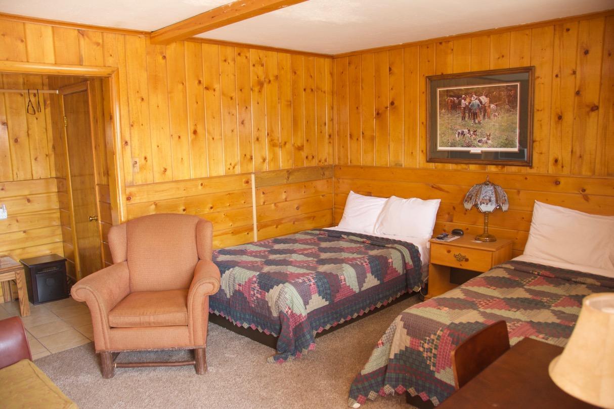 غرب يلوستون Yellowstone Holiday Motel المظهر الخارجي الصورة