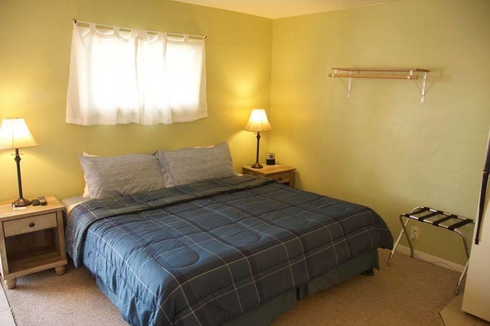 غرب يلوستون Yellowstone Holiday Motel المظهر الخارجي الصورة